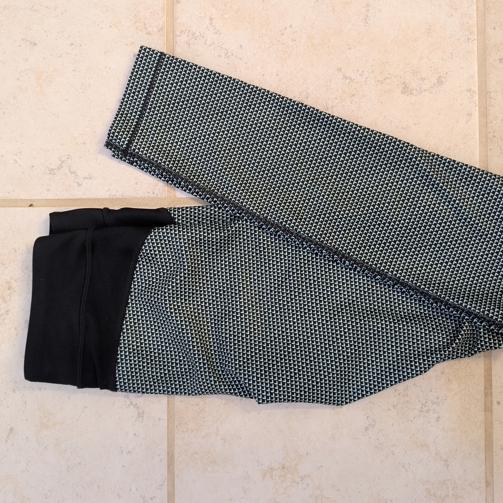Woman's Blue and Gray Patterned Leggings
